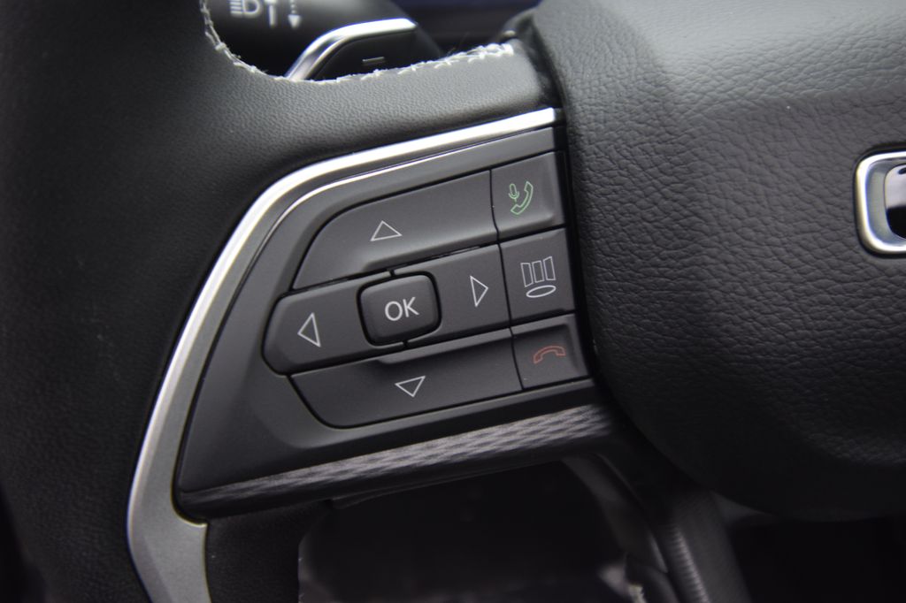 new 2025 Jeep Grand Cherokee L car, priced at $40,360