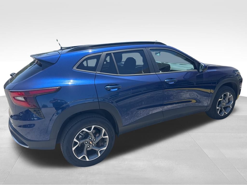 used 2024 Chevrolet Trax car, priced at $23,391