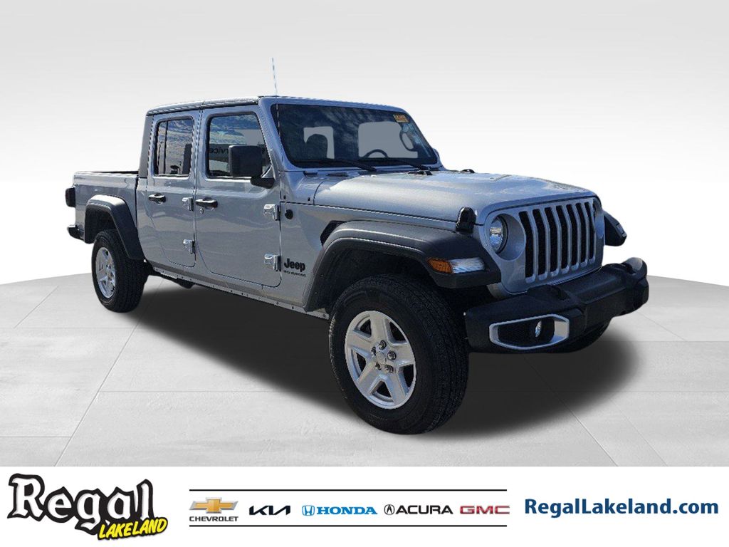 used 2023 Jeep Gladiator car, priced at $27,392