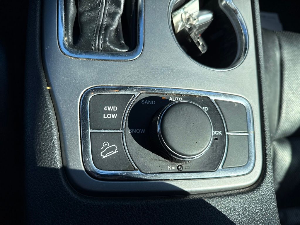 used 2018 Jeep Grand Cherokee car, priced at $20,215