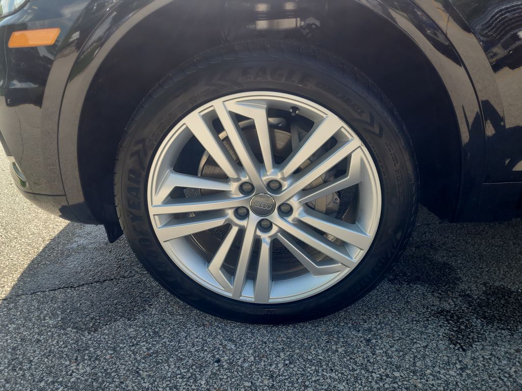 used 2018 Audi Q5 car, priced at $19,656
