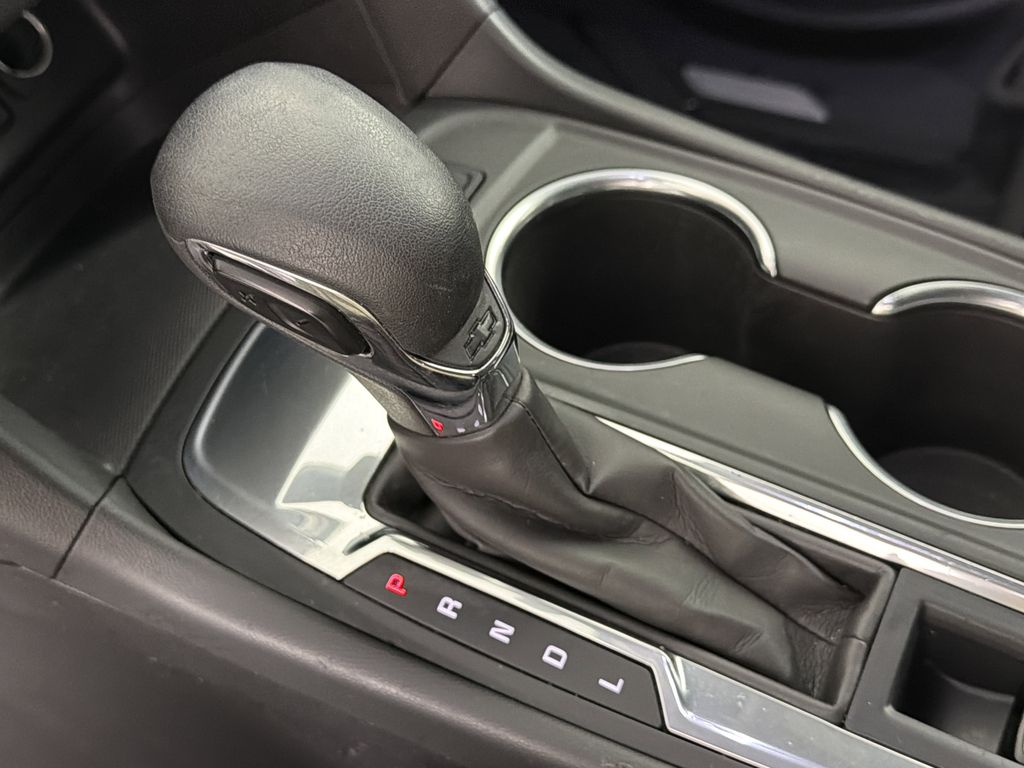 used 2022 Chevrolet Equinox car, priced at $16,498