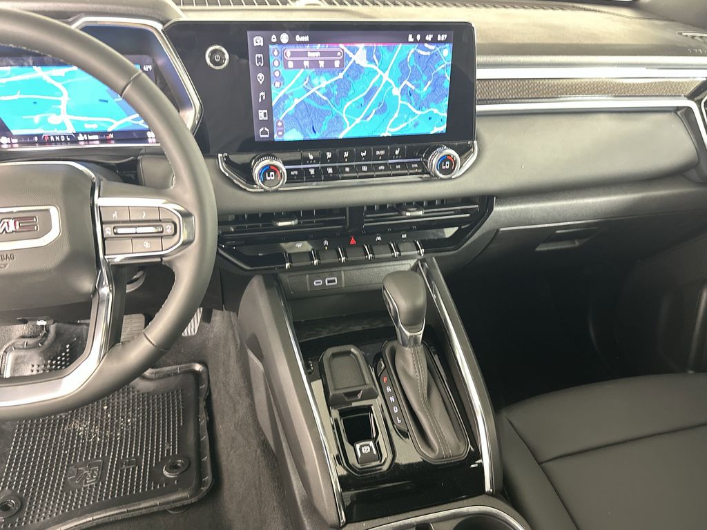 new 2025 GMC Canyon car, priced at $40,995