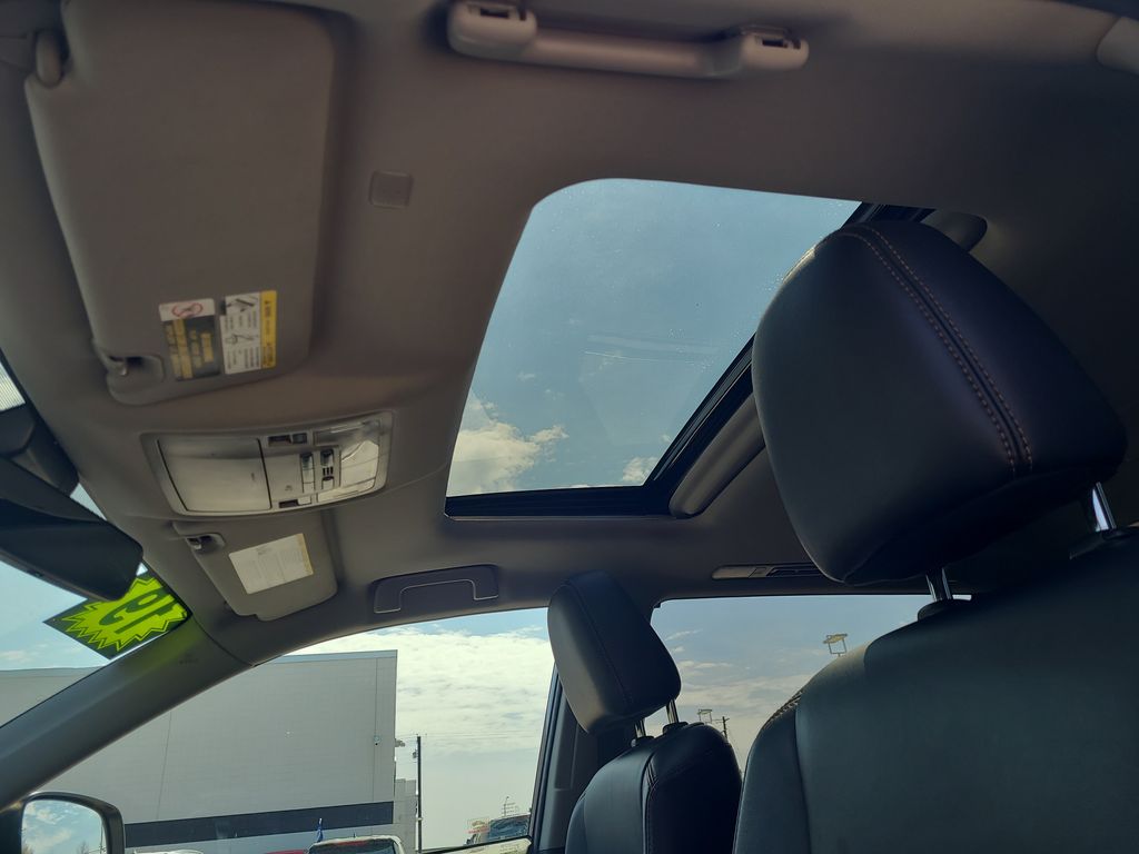 used 2019 Toyota Highlander car, priced at $29,986