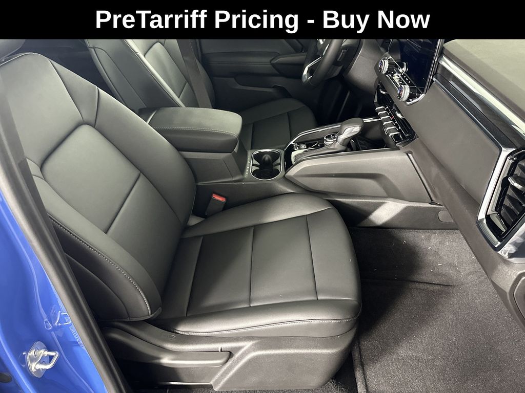 new 2025 GMC Canyon car, priced at $45,095