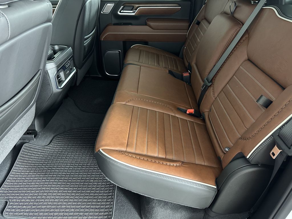 new 2025 GMC Sierra 2500HD car, priced at $93,552