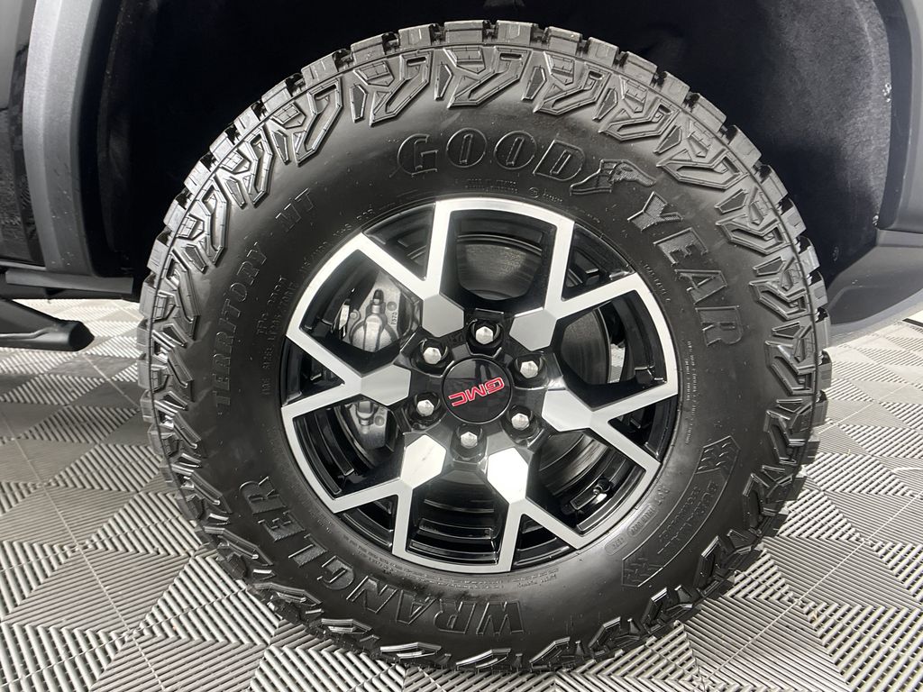 new 2025 GMC Canyon car, priced at $54,465