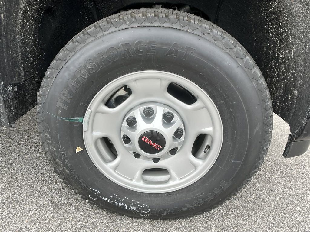 new 2024 GMC Sierra 2500HD car, priced at $44,878