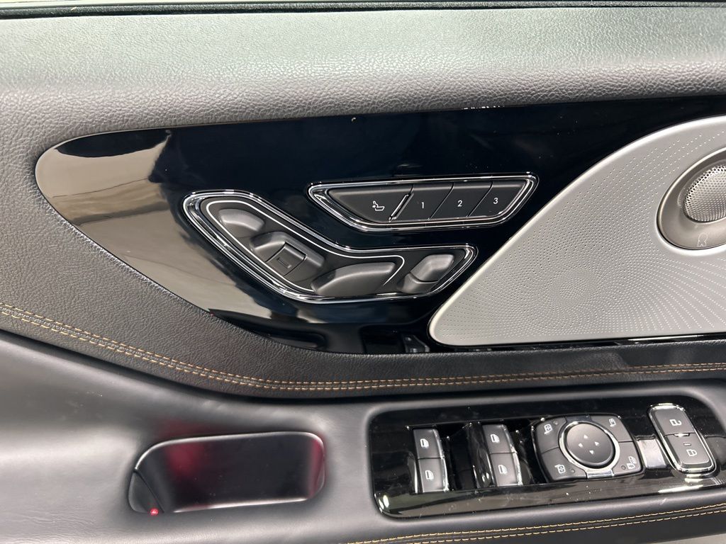 new 2026 Lincoln Aviator car, priced at $93,875