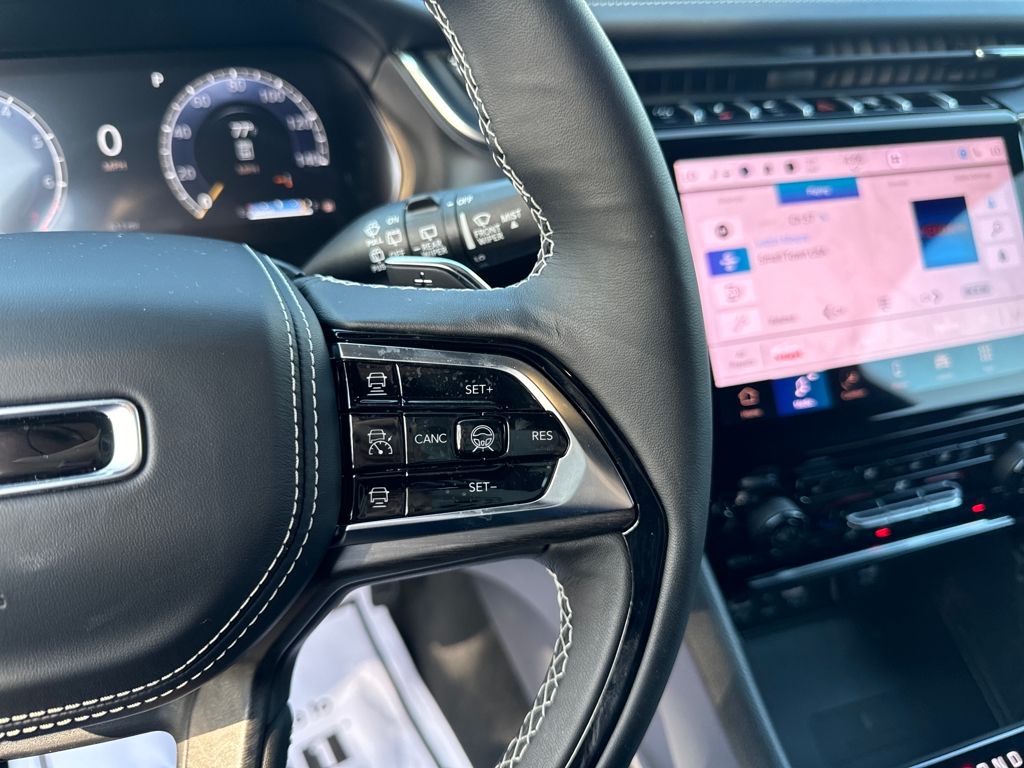 new 2025 Jeep Grand Cherokee L car, priced at $59,990