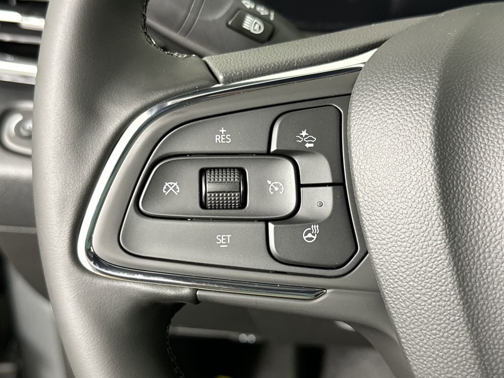 new 2025 Buick Envista car, priced at $29,869