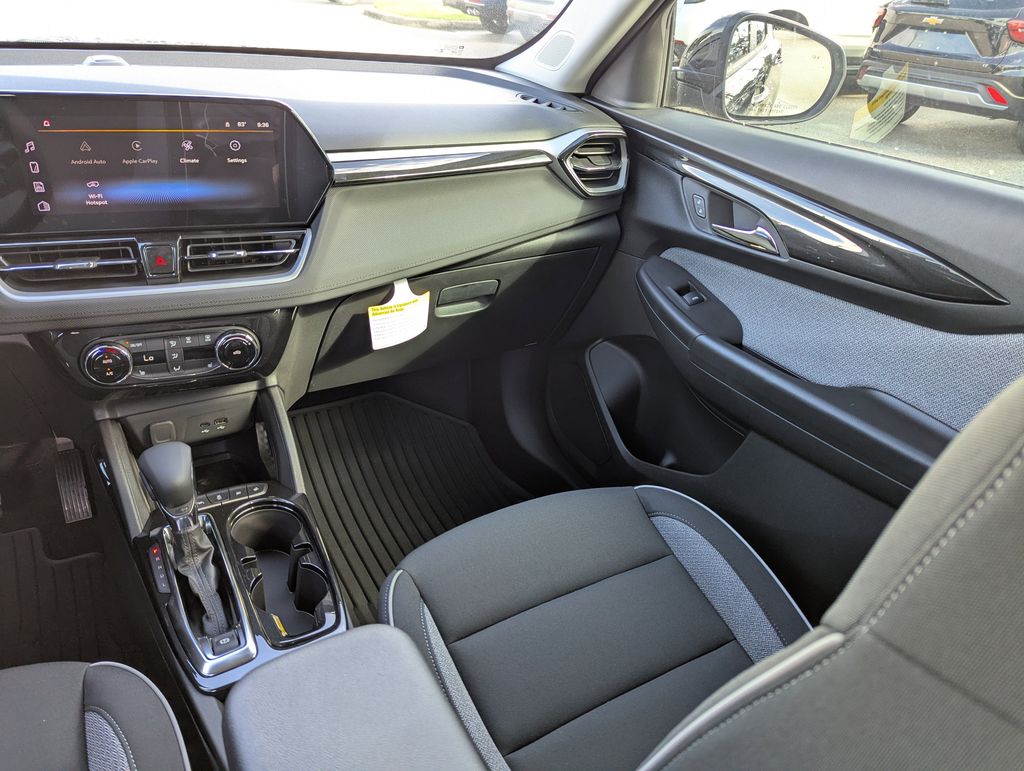 new 2026 Chevrolet TrailBlazer car, priced at $28,475