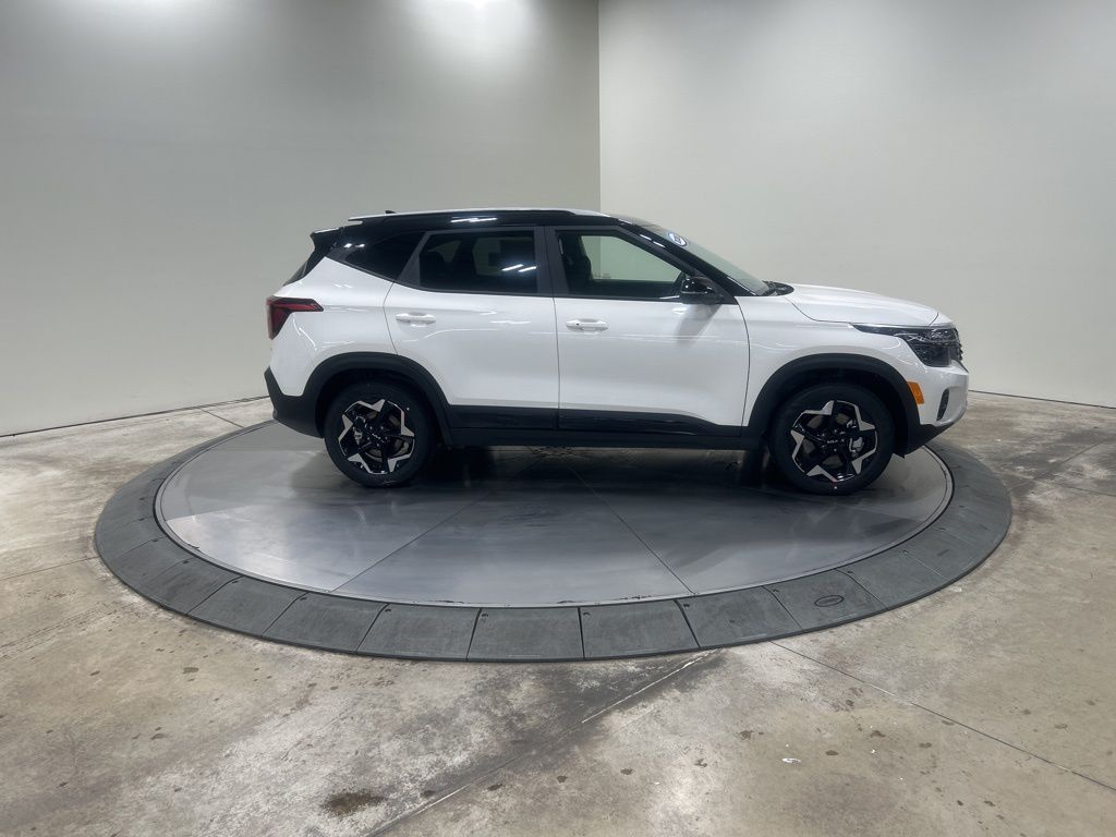 new 2026 Kia Seltos car, priced at $27,860