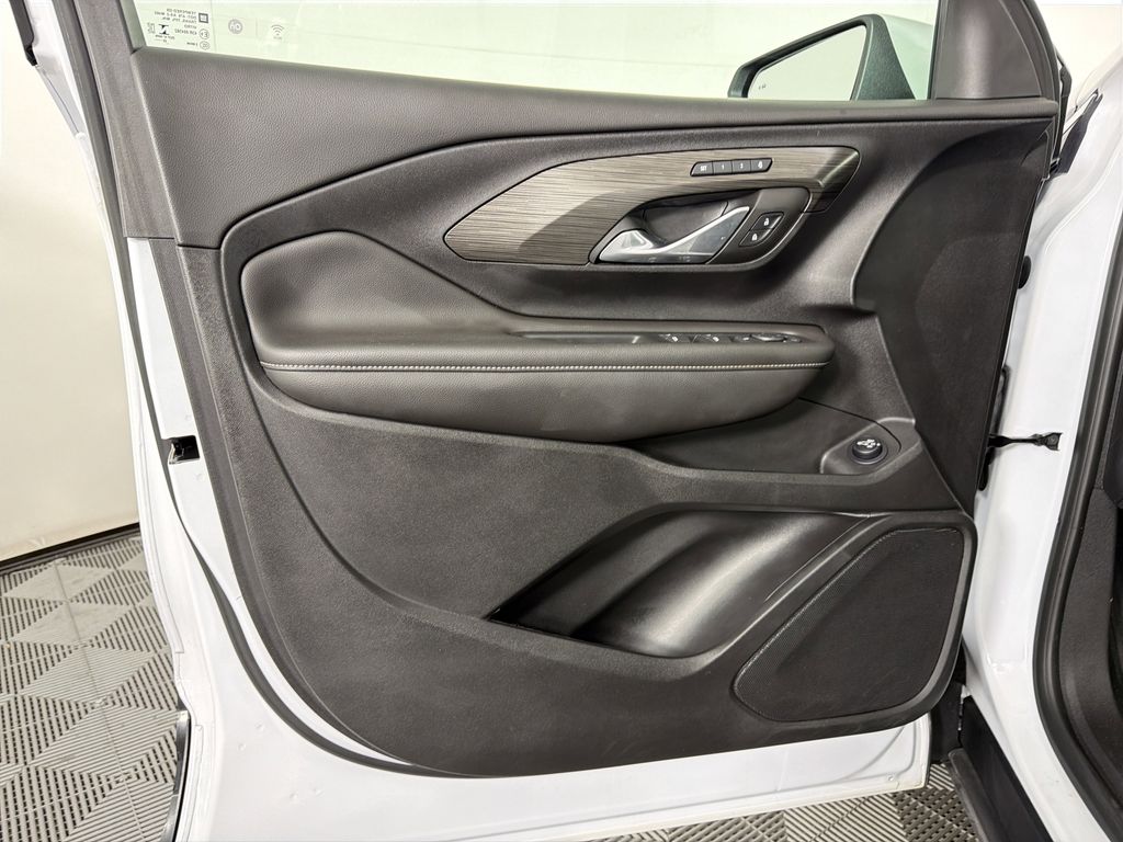 used 2023 GMC Terrain car, priced at $26,792