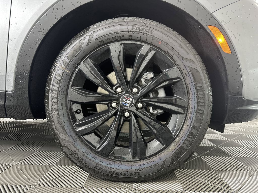 new 2025 Buick Envista car, priced at $26,070