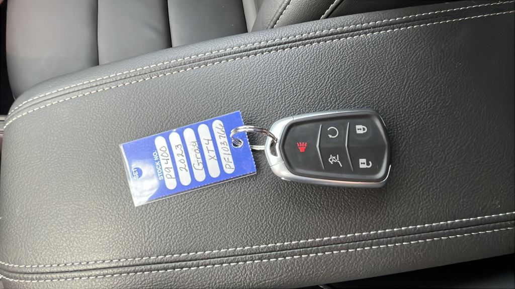 used 2023 Cadillac XT4 car, priced at $28,400