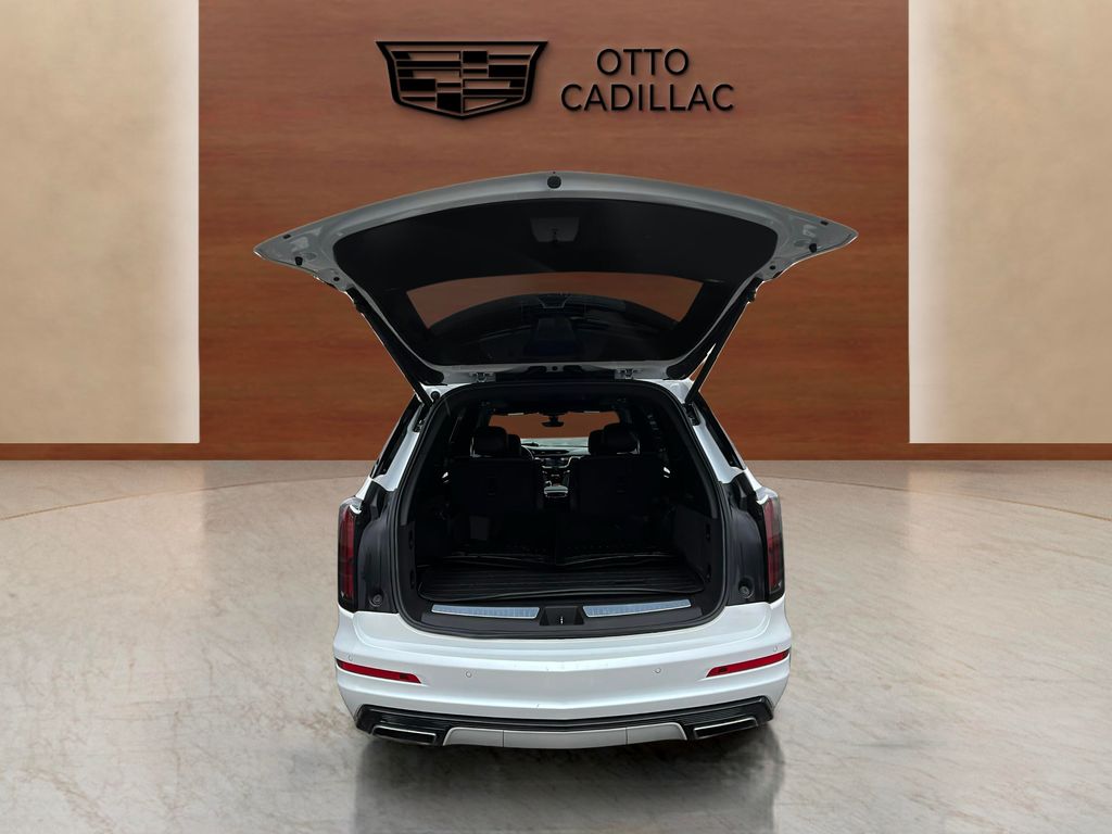 used 2021 Cadillac XT6 car, priced at $33,490