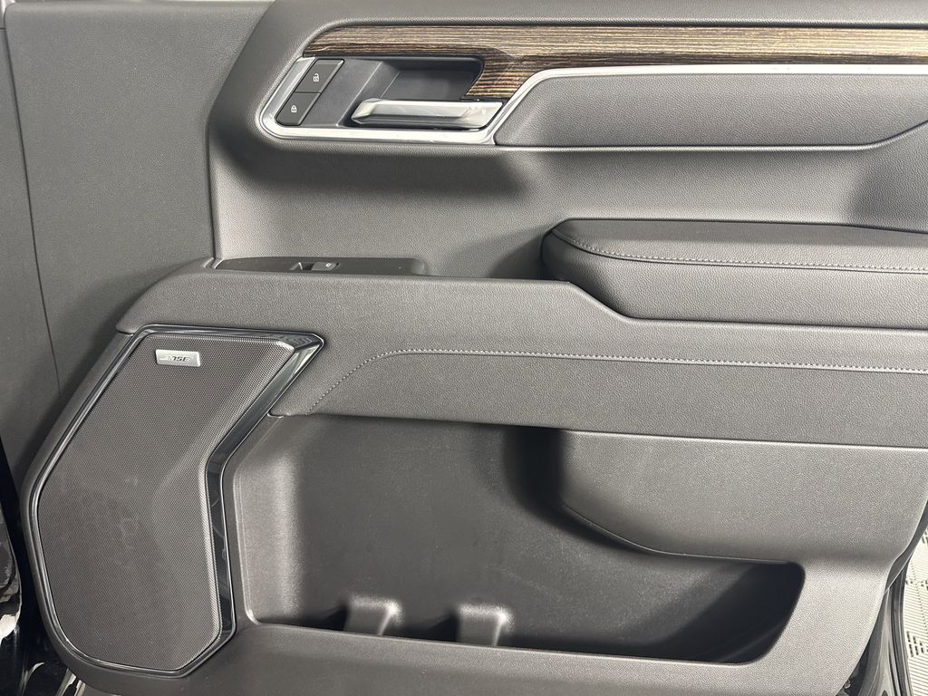 new 2025 GMC Sierra 1500 car, priced at $60,424