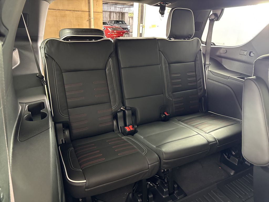 new 2025 GMC Yukon car, priced at $97,789