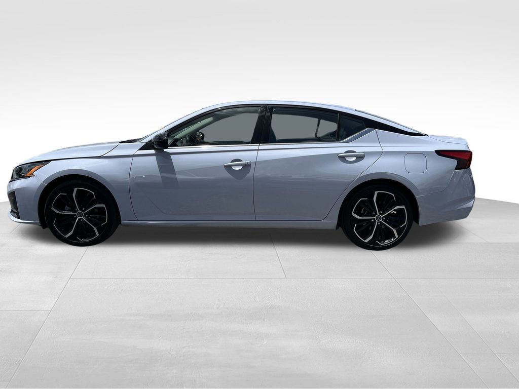 used 2023 Nissan Altima car, priced at $20,985