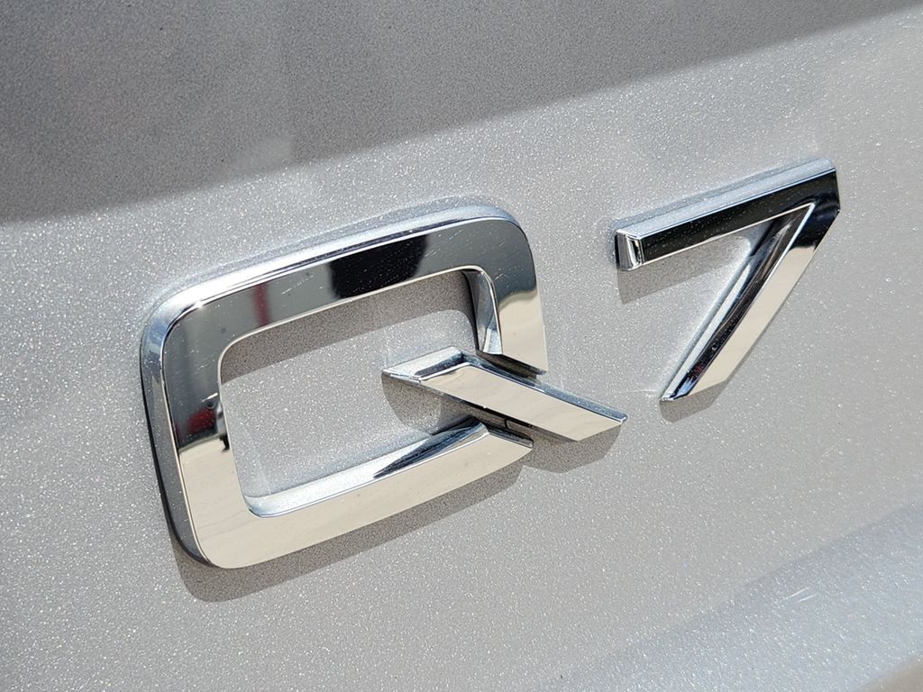 used 2022 Audi Q7 car, priced at $45,952