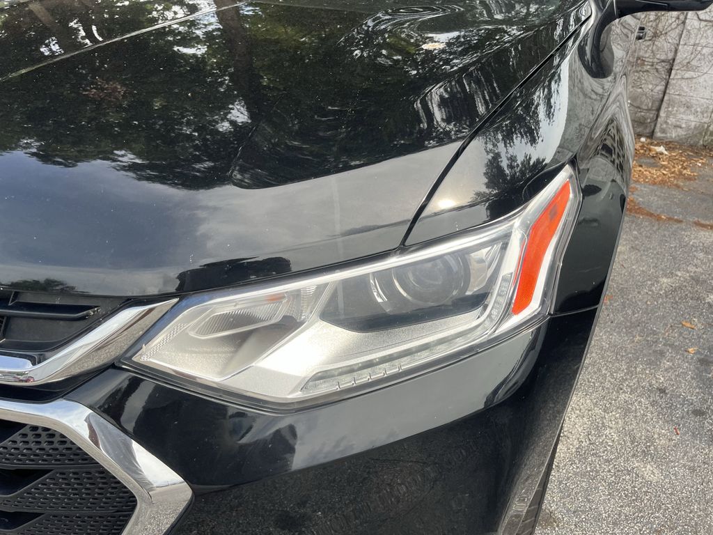 used 2020 Chevrolet Traverse car, priced at $19,492