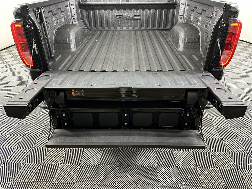new 2025 GMC Sierra 1500 car, priced at $62,224