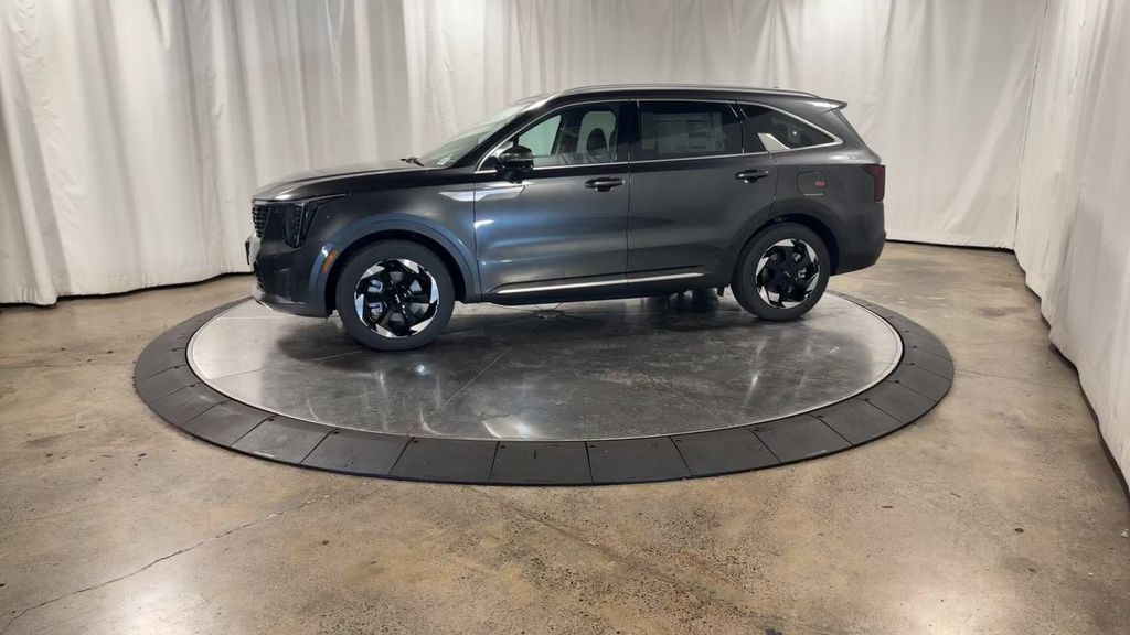 new 2025 Kia Sorento Hybrid car, priced at $42,088