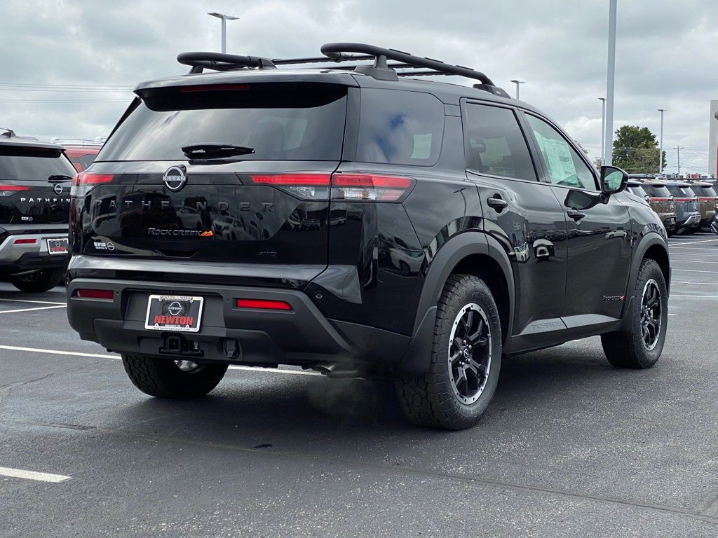 new 2024 Nissan Pathfinder car, priced at $38,950