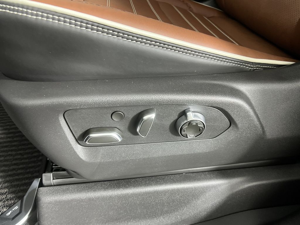 new 2025 GMC Sierra 1500 car, priced at $78,239
