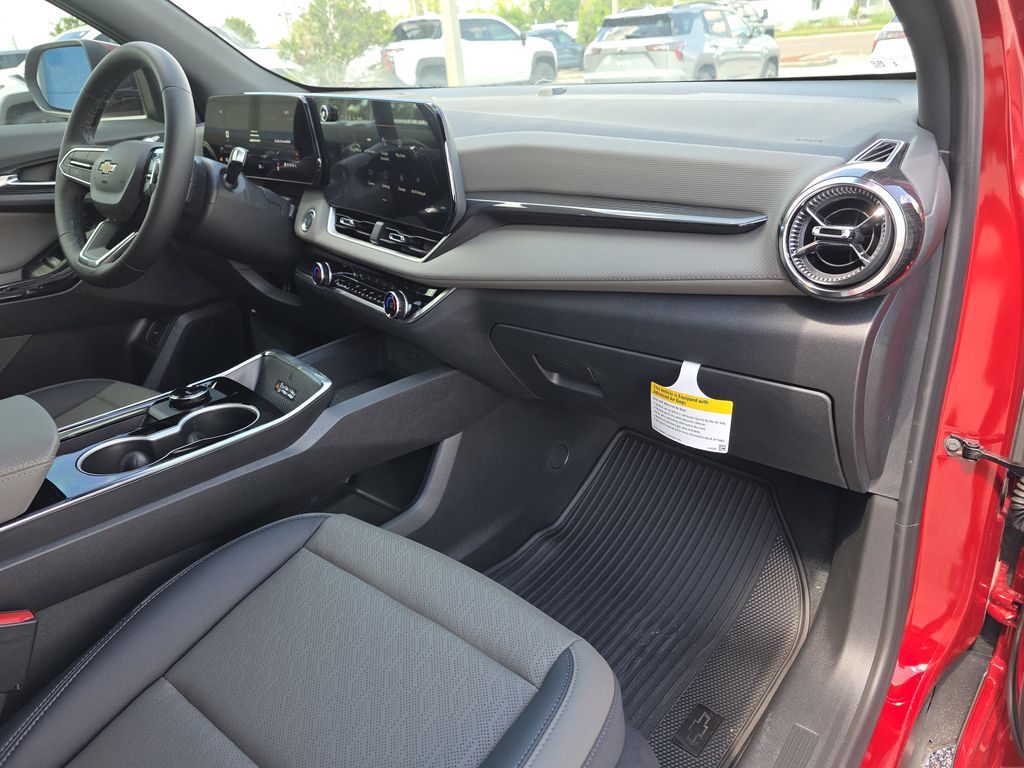 new 2026 Chevrolet Equinox car, priced at $32,527