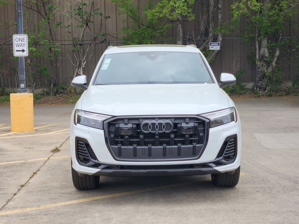 new 2025 Audi Q7 car, priced at $88,655