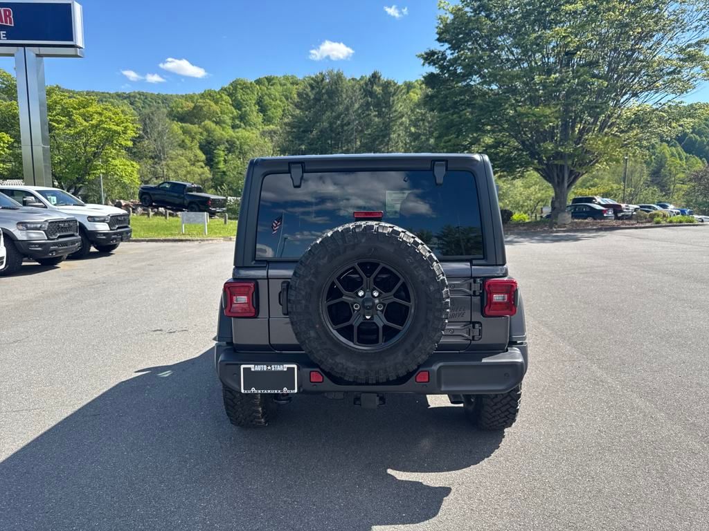 new 2025 Jeep Wrangler car, priced at $49,327