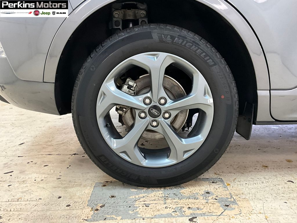 used 2024 Ford Escape car, priced at $29,157