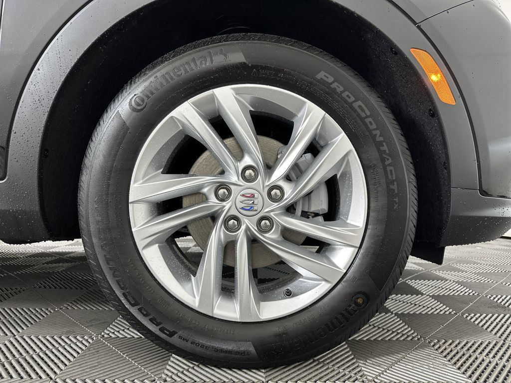 new 2025 Buick Envista car, priced at $27,375