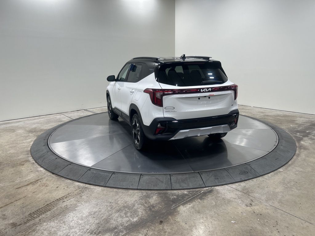 new 2026 Kia Seltos car, priced at $28,053