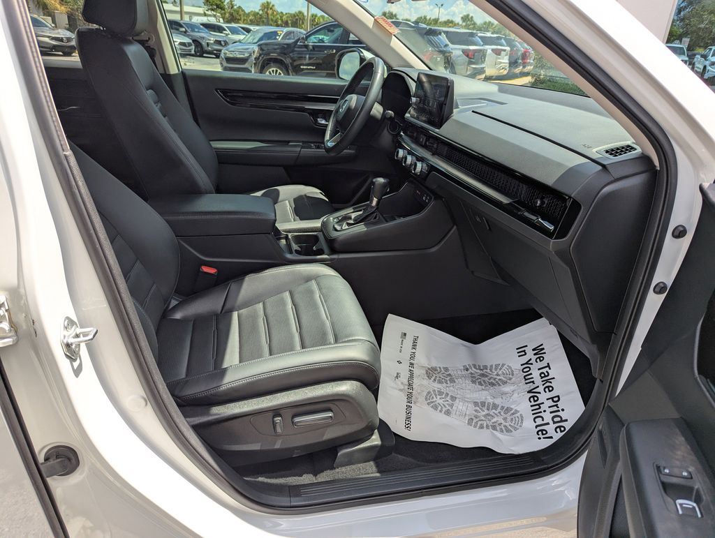 used 2023 Honda CR-V car, priced at $25,995