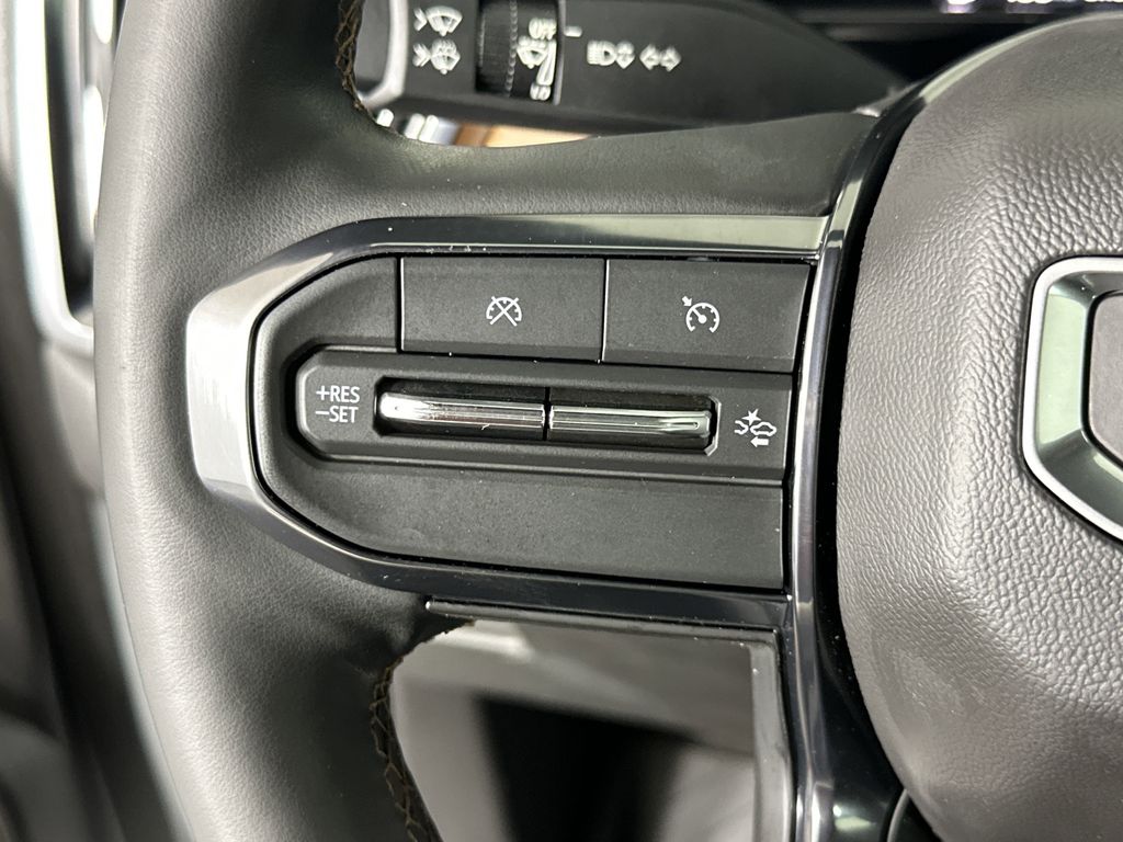 used 2023 GMC Canyon car, priced at $40,963