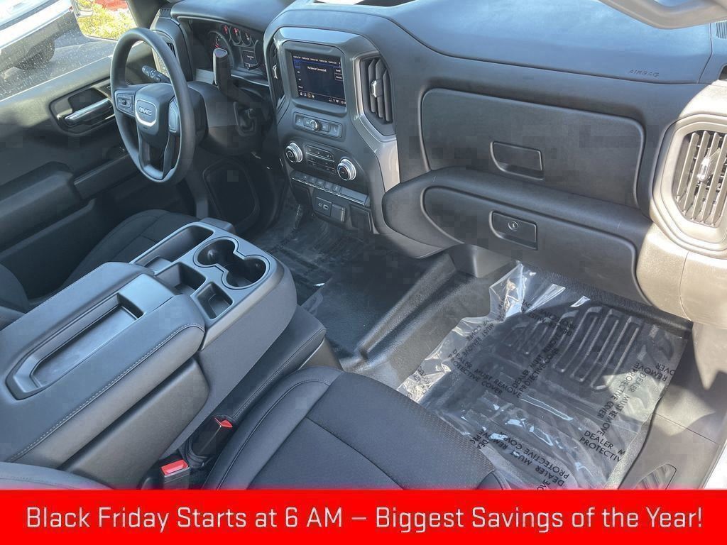 new 2025 GMC Sierra 1500 car, priced at $41,334