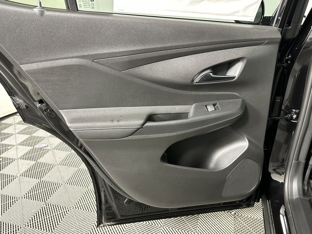 new 2025 Buick Envista car, priced at $29,869