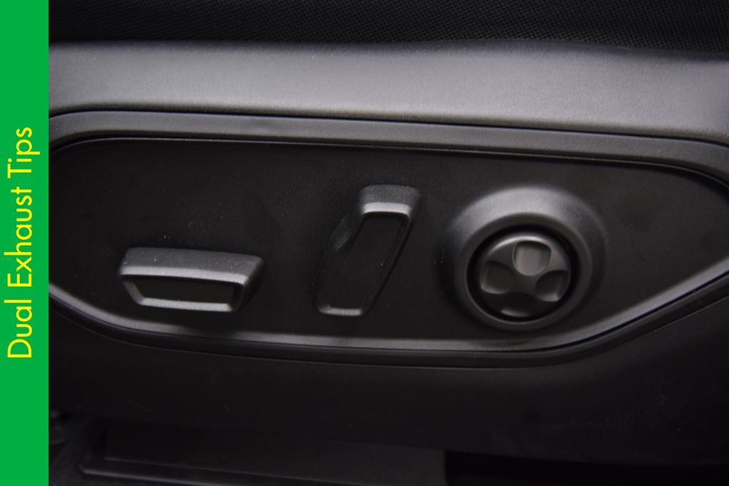 new 2025 Jeep Grand Cherokee L car, priced at $48,064