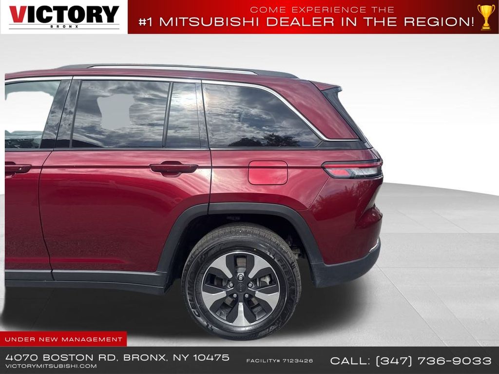 used 2023 Jeep Grand Cherokee car, priced at $22,119