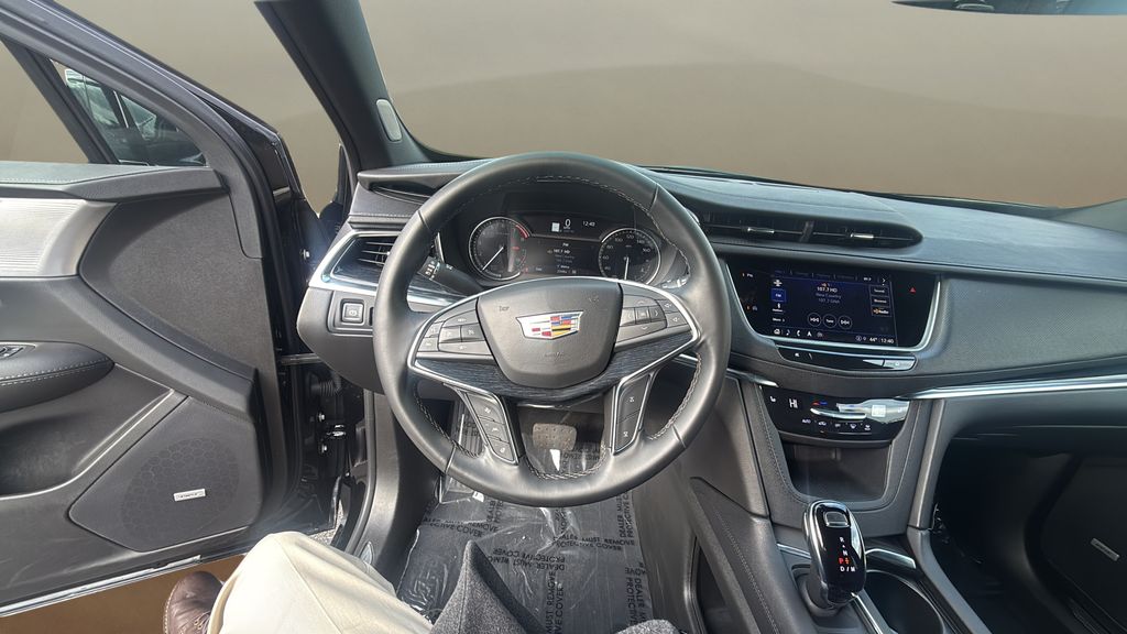 used 2025 Cadillac XT5 car, priced at $46,200