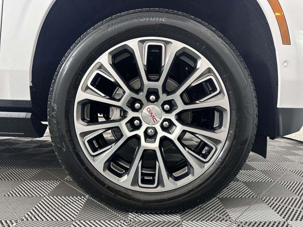 new 2025 GMC Yukon XL car, priced at $97,580