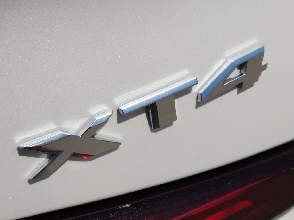 used 2024 Cadillac XT4 car, priced at $36,304