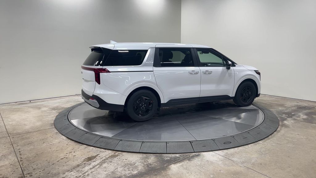 new 2026 Kia Carnival car, priced at $41,185