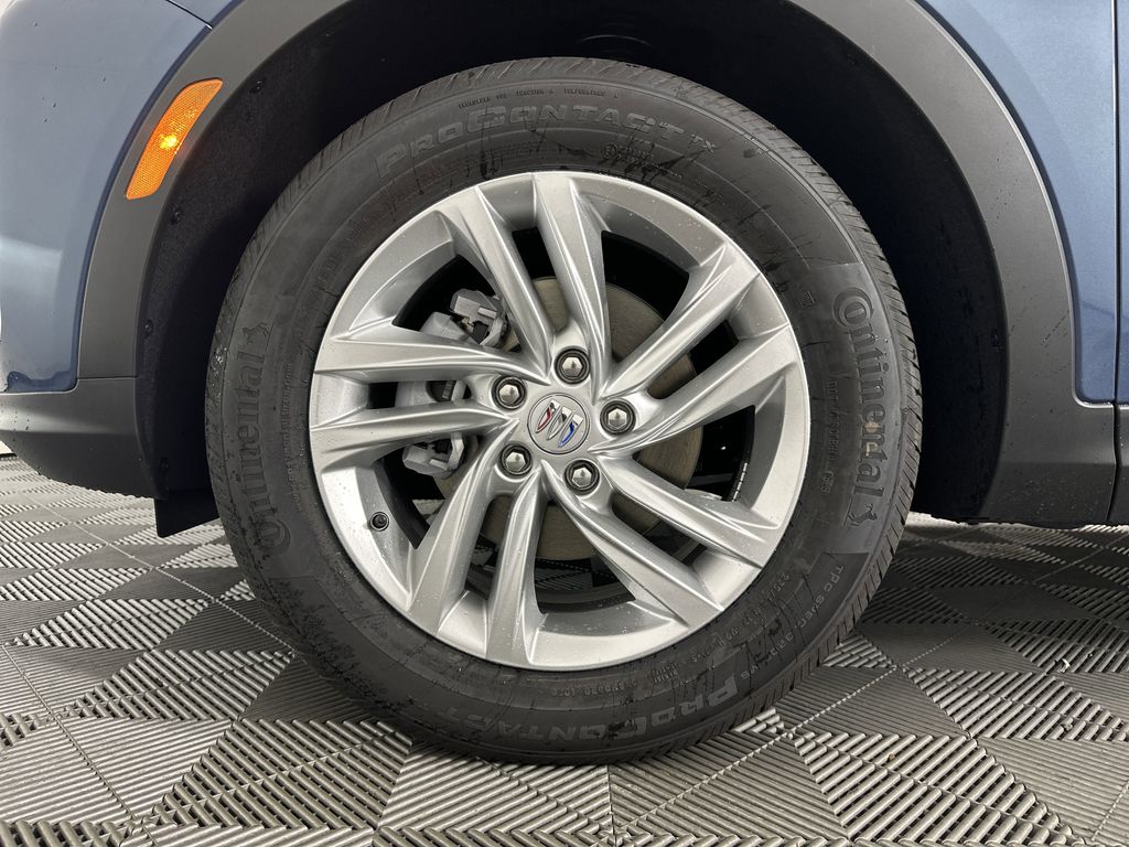 new 2025 Buick Envista car, priced at $27,375