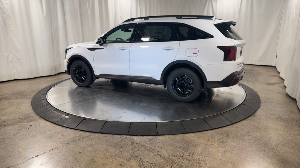 new 2025 Kia Sorento car, priced at $47,621