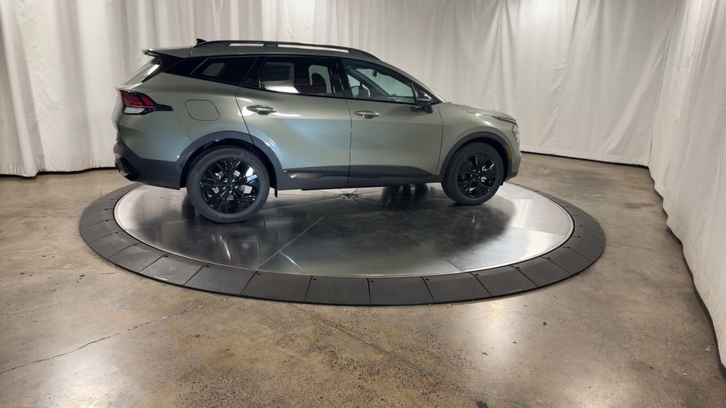 new 2025 Kia Sportage Plug-In Hybrid car, priced at $45,100