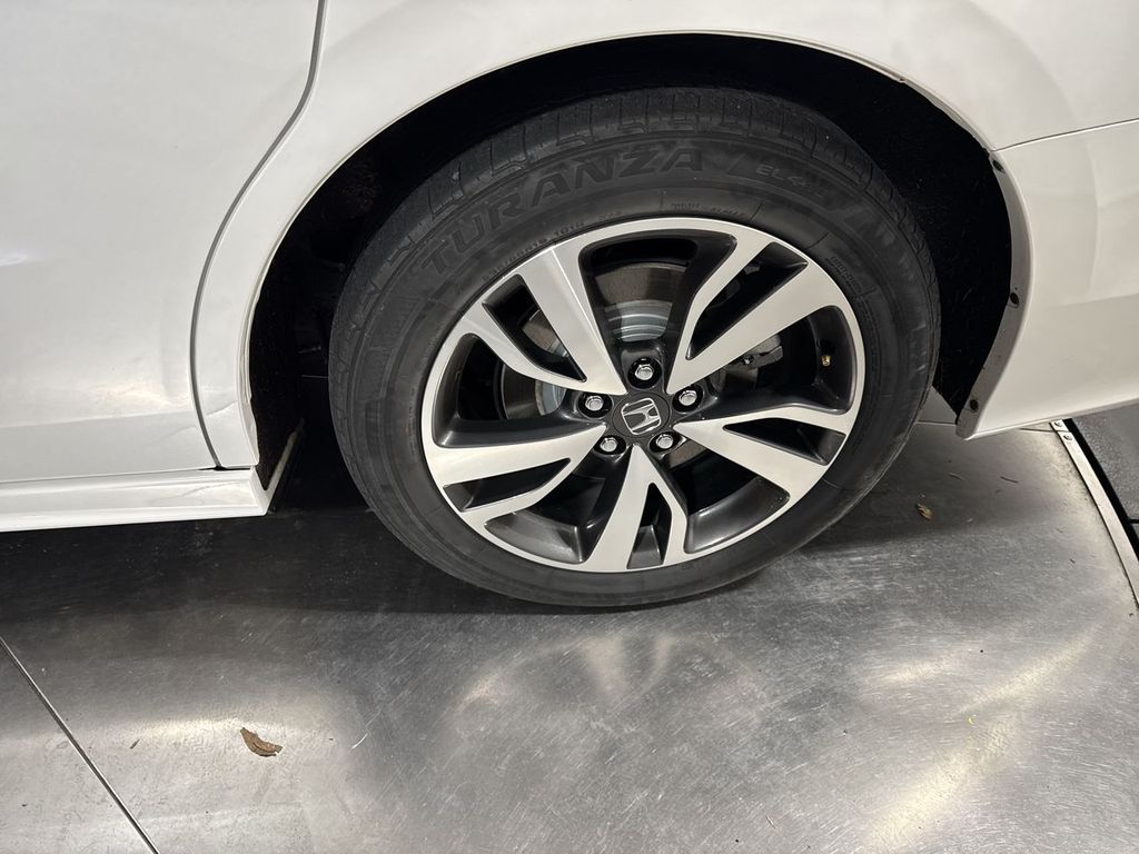 used 2023 Honda Odyssey car, priced at $36,382